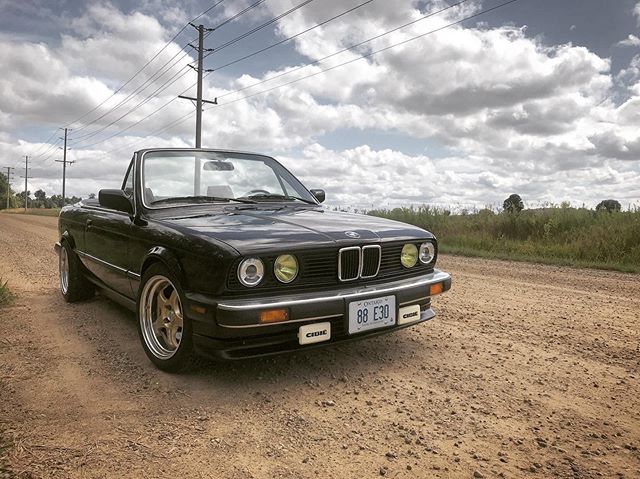 | PIT STOP |
.
.
.
When you gotta go... #streetstyle #streetshot #streetphotography #parked #gretchene30 #bmw #bmwe30 #bmwrepost #e30vert #bimmerheads #bimmer #bmwclassic  #godschariot #vintage #vintagebmw  #classic #thedirtythirty #ultimateklasse #e