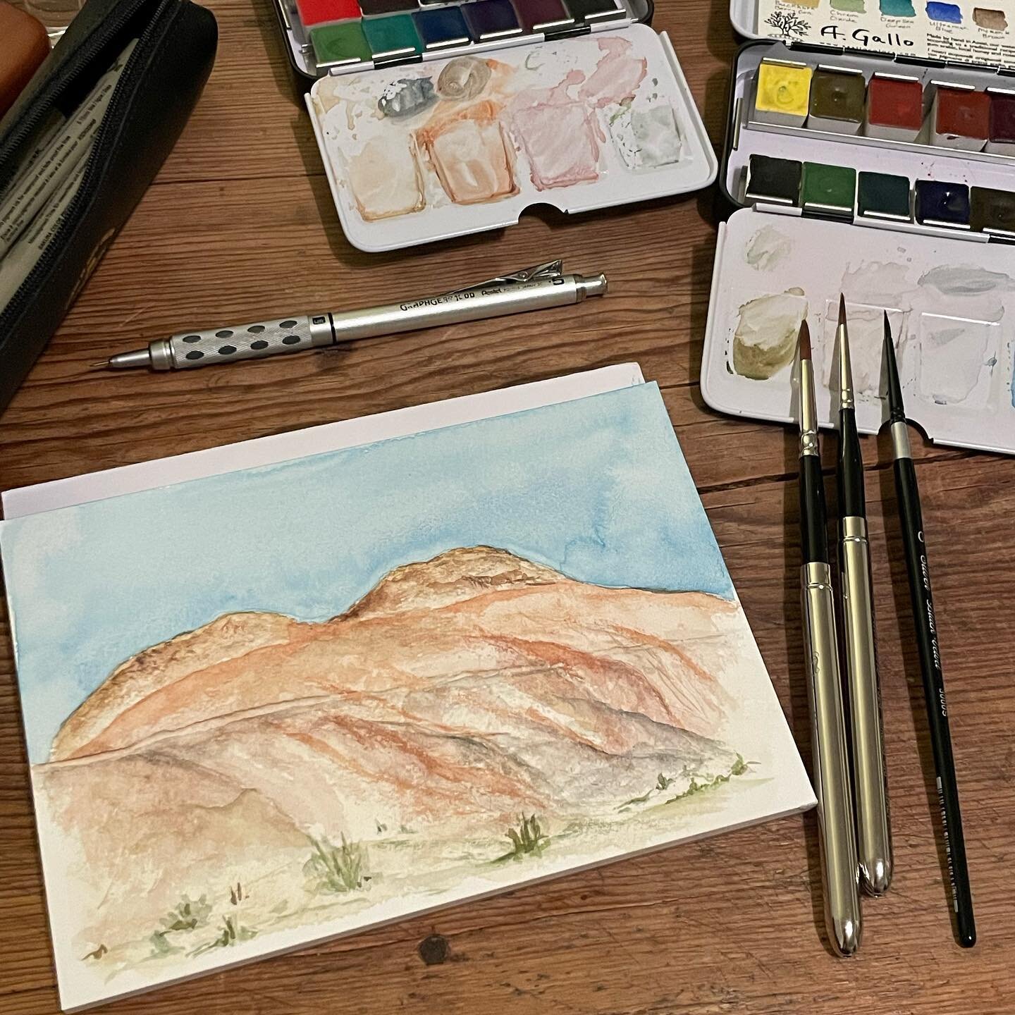 Trying my hand at landscapes.

The vastness, the colors, the delineation, the movement, the structure&hellip;the beauty of it against that pure blue sky.

The plan was loose.
The output became more detailed.
The goal is more practice.

Thank you Sant
