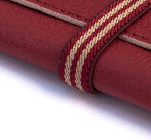 Double00 Bordeaux Leather Wallet Detail