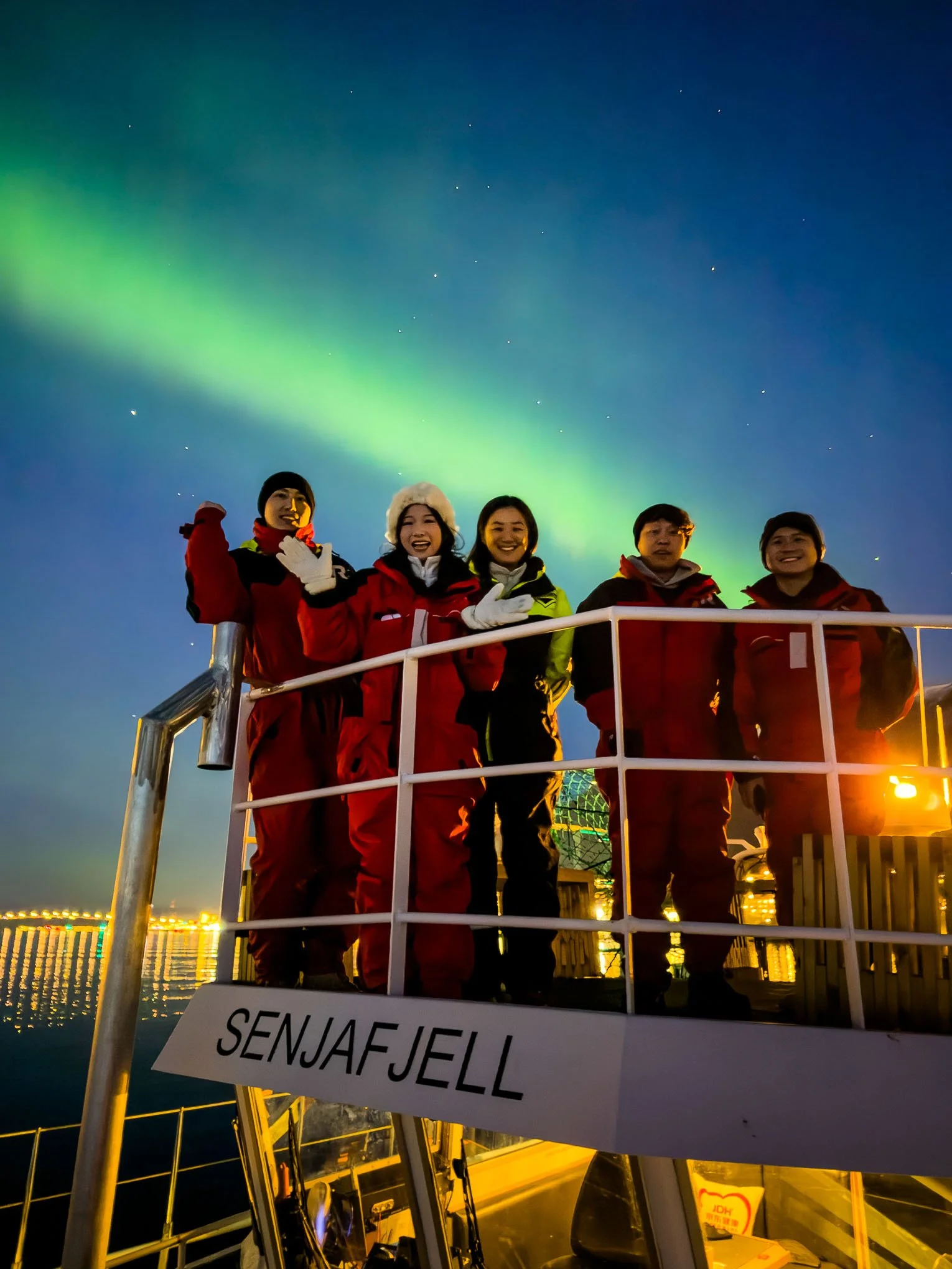 duen-experience-tromso-arctic-fjord-cruise-aurora-midnight-sun-08.jpg