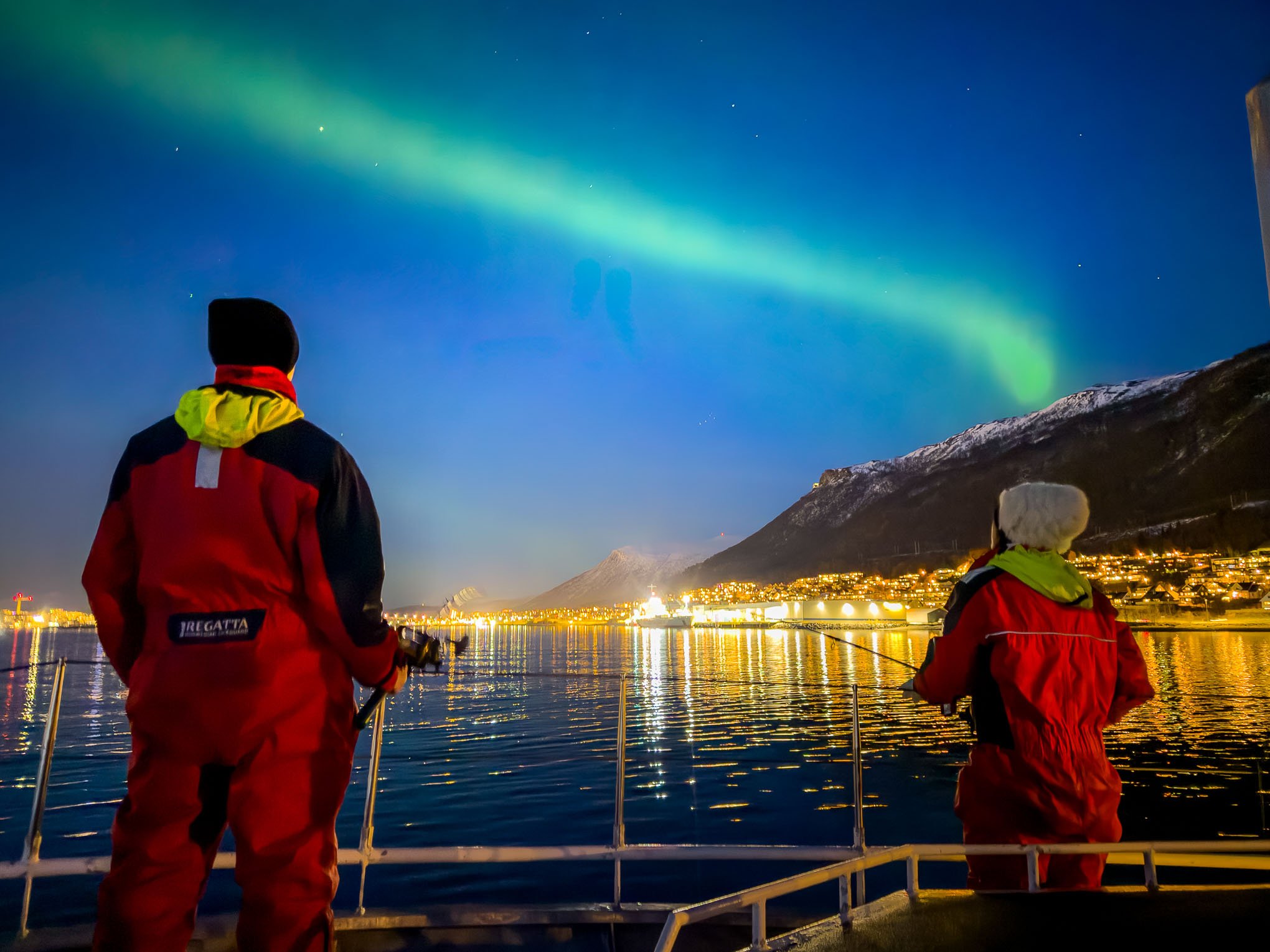 duen-experience-tromso-arctic-fjord-cruise-aurora-midnight-sun-14.jpg