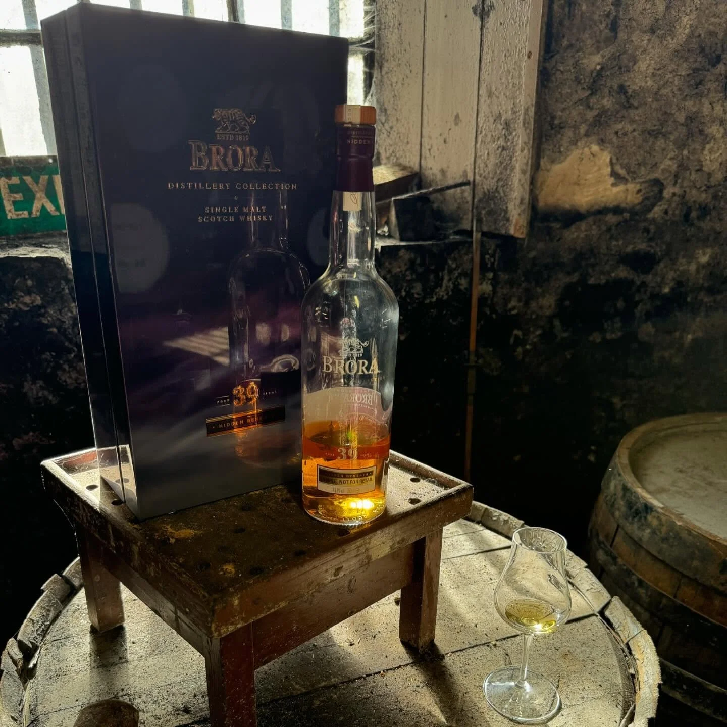 I was lucky enough to drink this Brora 1982 39yo in the distillery warehouses earlier this year. Even after all that time in oak, it was still vivid and alive and telling stories. Pure stone fruit on the nose - mirabelles and peaches and plums - with