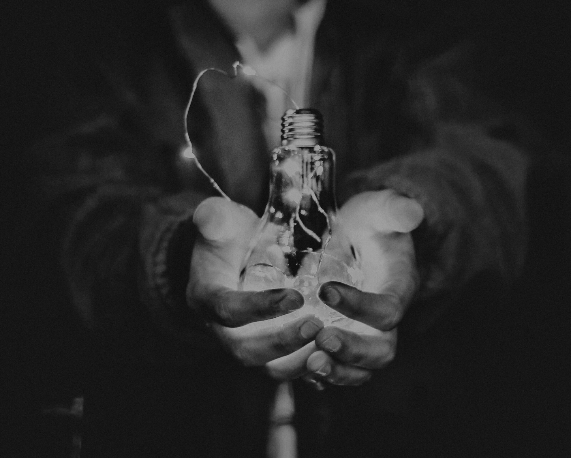riccardo-annandale-140624-unsplash.jpg