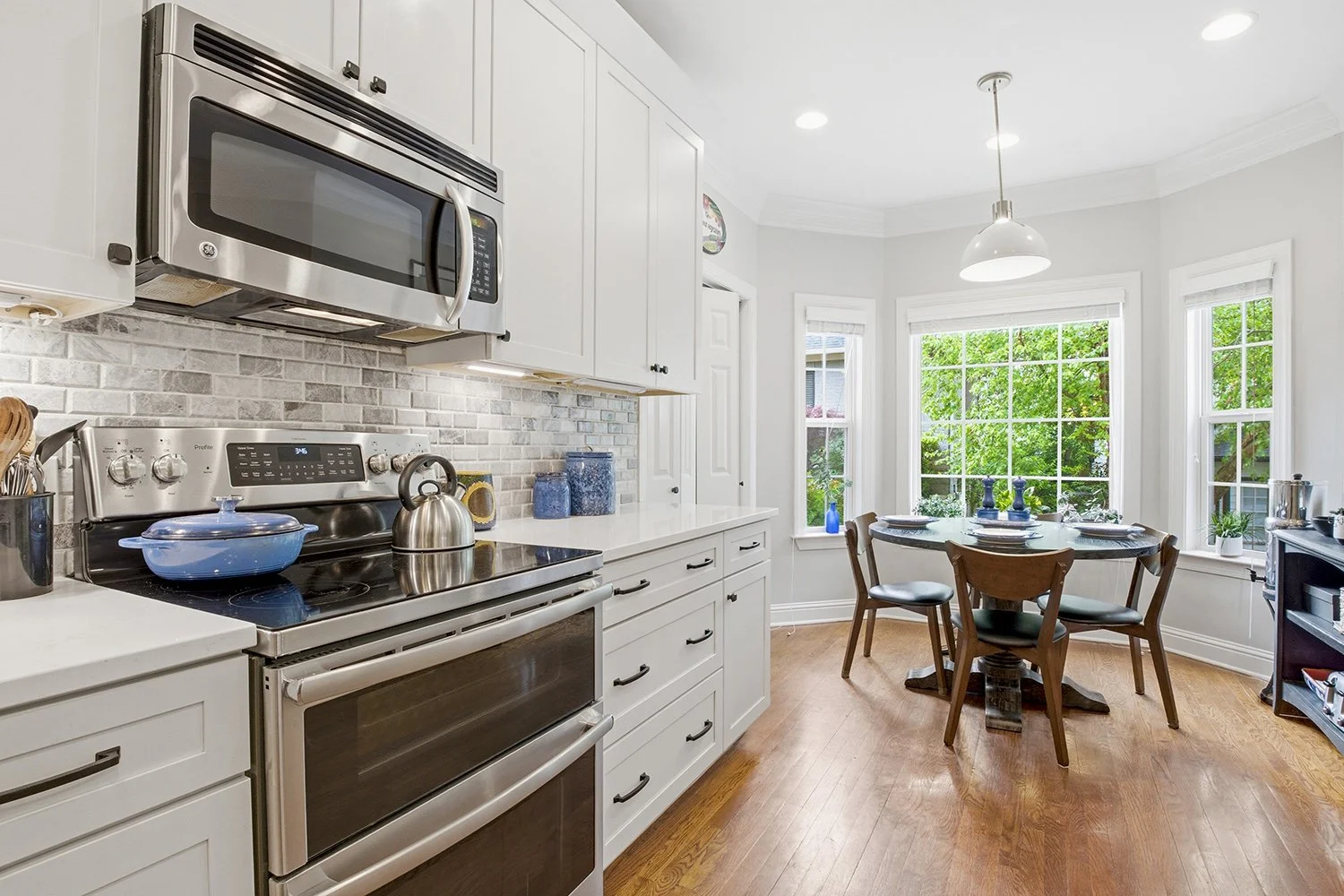 3499 Gen Hood 13.jpg