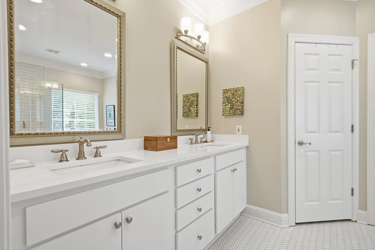 3499 Gen Hood 19.jpg