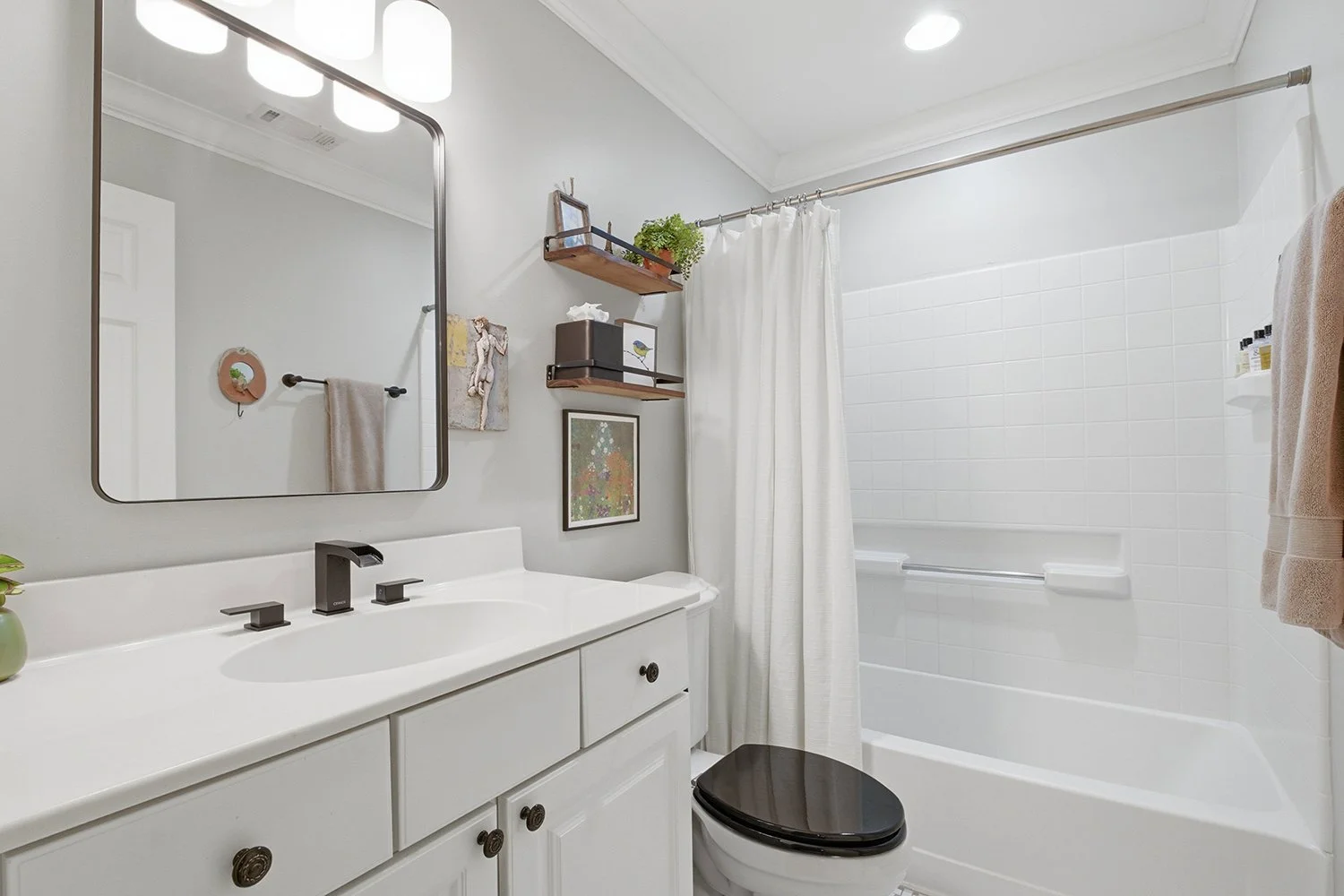 3499 Gen Hood 29.jpg