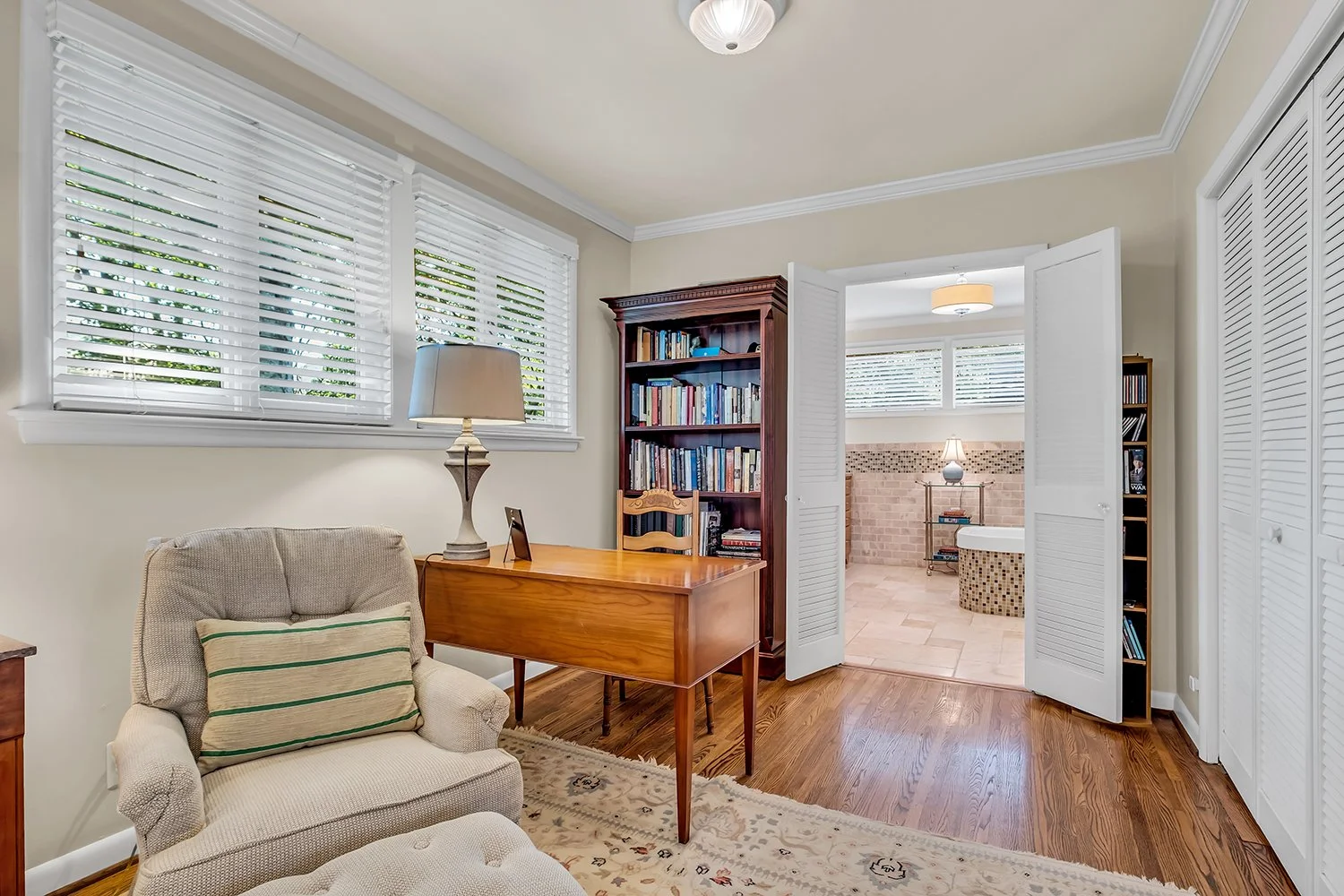 3711 Hilldale 24.jpg