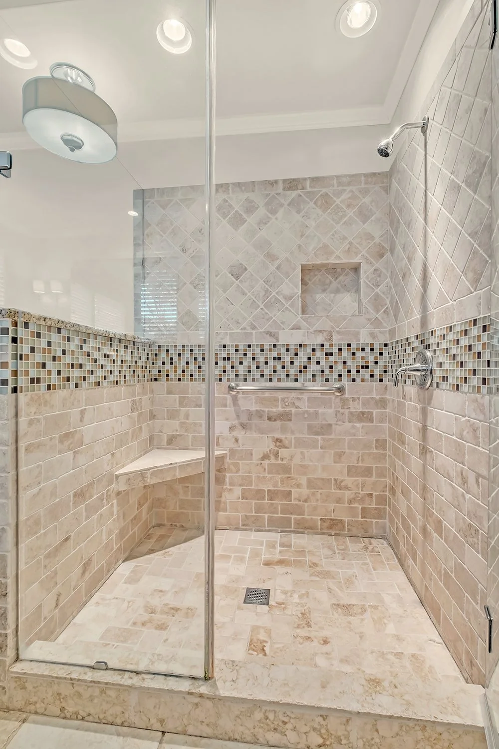 3711 Hilldale 27.jpg