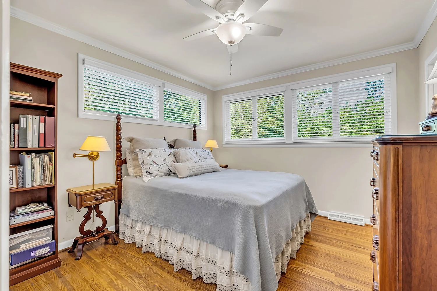 3711 Hilldale 28.jpg