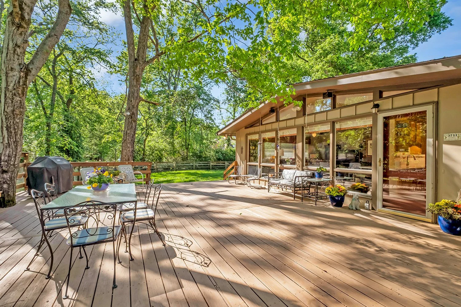 3711 Hilldale 38.jpg