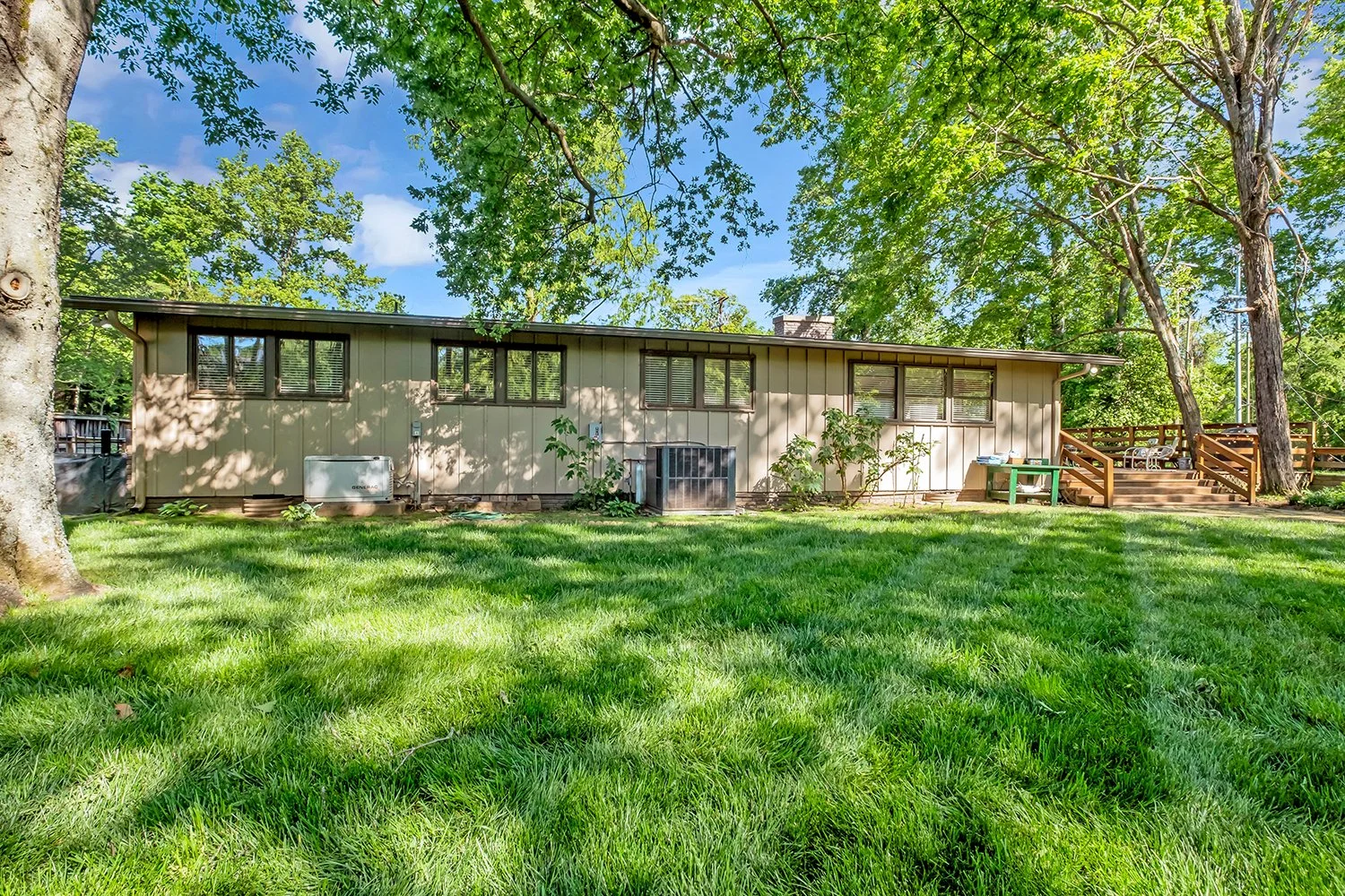 3711 Hilldale 44.jpg