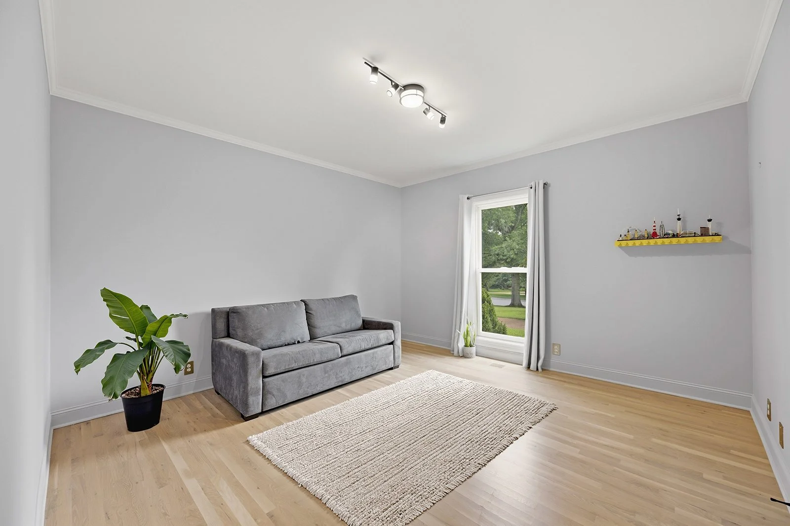 6436 Worchester 38.jpg