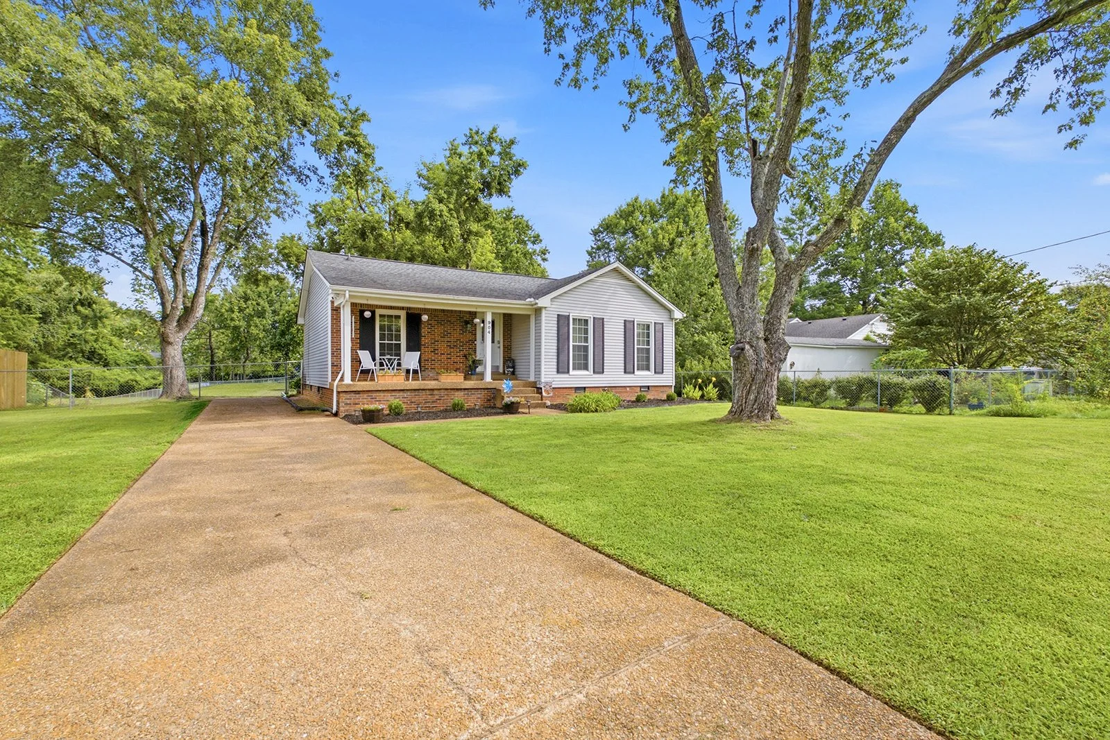 904 Harpeth 1.jpg