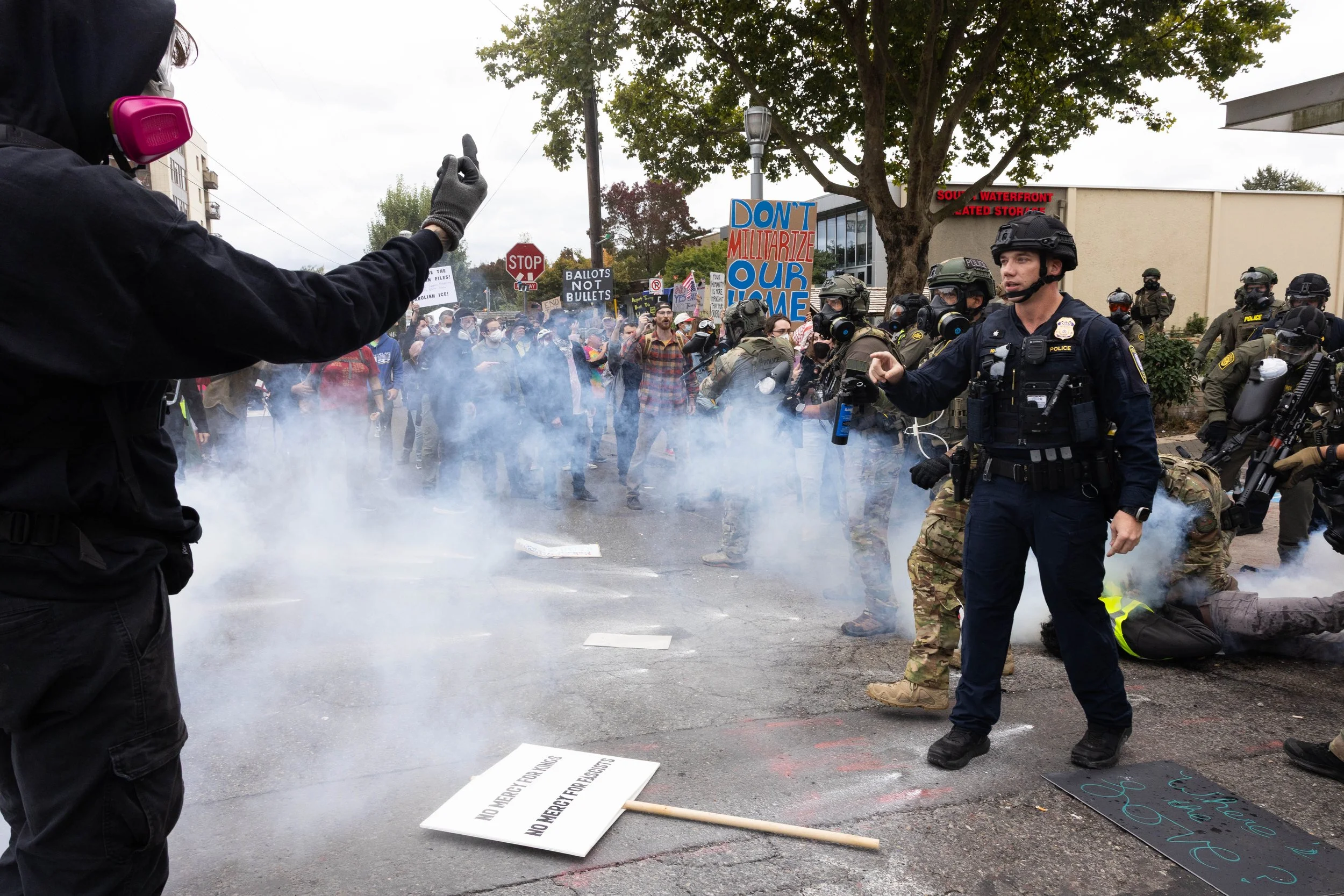 10-13-2025_ICE Protest_BARR-42.jpg