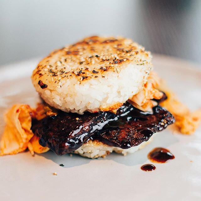 Tempeh Bulgogi Rice Burger &amp; Garden Kimchi. Checkout my website and subscribe to my newsletter to learn about the recipe of the week. Also big thanks to @chris_frisina for his amazing photography.  #tempeheveryday #eatinggoodintheneighborhood #te