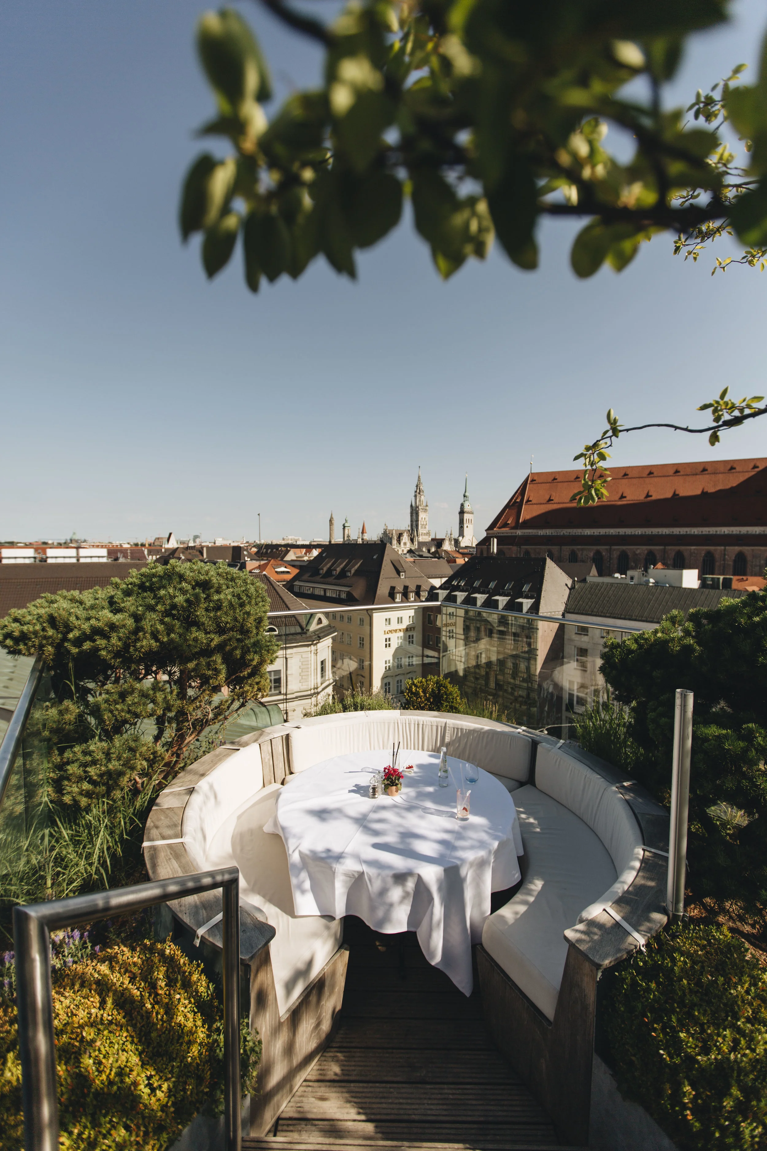 LEAGUE TRAVELS x BAYERISCHER HOF-23.jpg