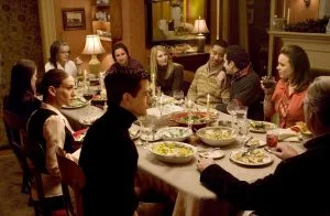 the-family-stone-stills-hq-elizabeth-reaser-18653104-2560-1676-300x196.jpg