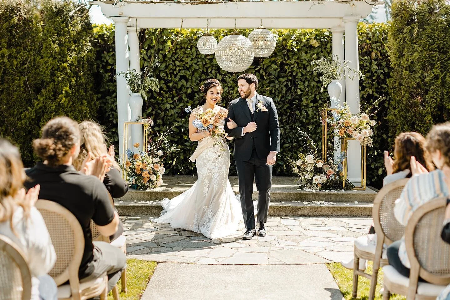 Ceremony feature ideas ✨

*pillars as shown above 
These can be scaled up or down  depending on the desired abundance. We love the multi-level look and it works with any aesthetic. These are great for repurposing since the individual pieces can be ea