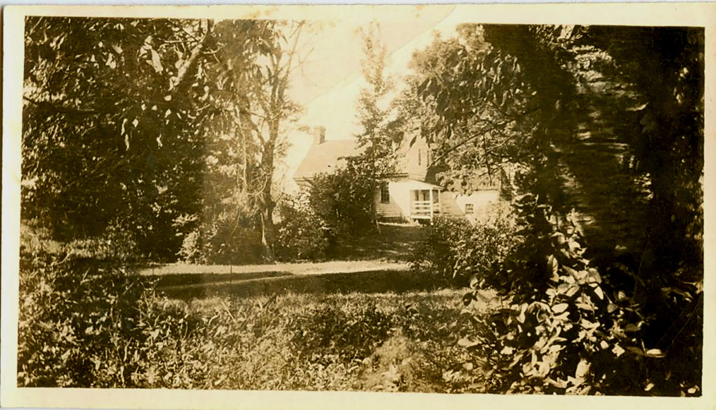 Riley-Bolten House; photo – ca. 1926 view from Old Georgetown Road, Courtesy: Francis Hansbrough, Maryland National Capital Park and Planning Commission