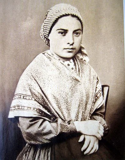 400px-Bernadette_Soubirous.jpg