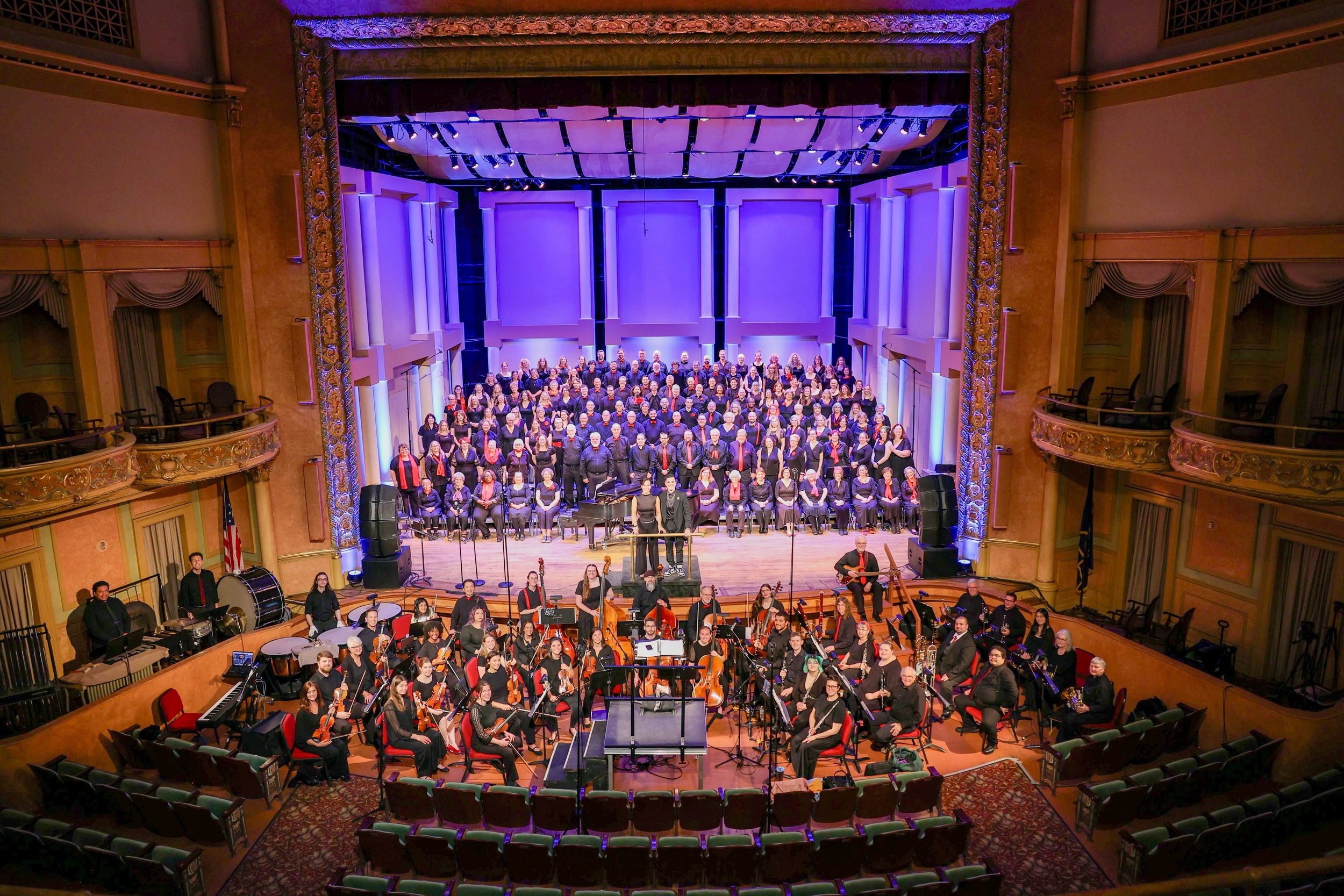 Yesterday, we welcomed our biggest audiences yet down the road home, and our hearts are overflowing with gratitude. ❤️🎼 Celebrating ten incredible years of LVC with our community has been an absolute honor. From all of us, thank you for being part o
