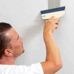 1) Prepare the wall by filling any holes or irregularities. Do not use a lining paper before hanging