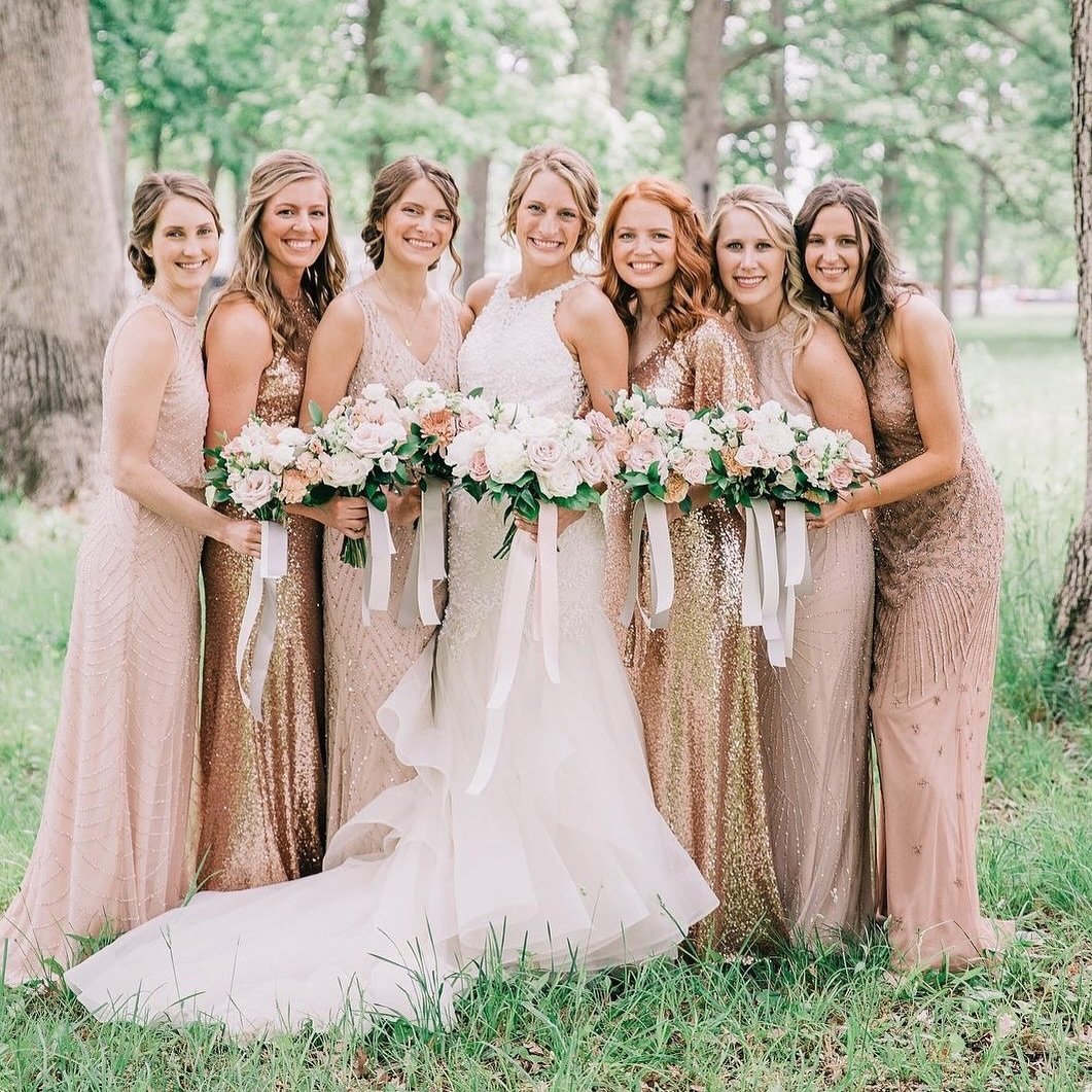 Repetition of similar colors can be so interesting in a palette! Check out all the texture in the dresses, the ribbons, and the high petal count on those elegantly fluffy florals ✨

#bloooms #lafayettewedding #indianawedding #fortwayne #weddingfloris