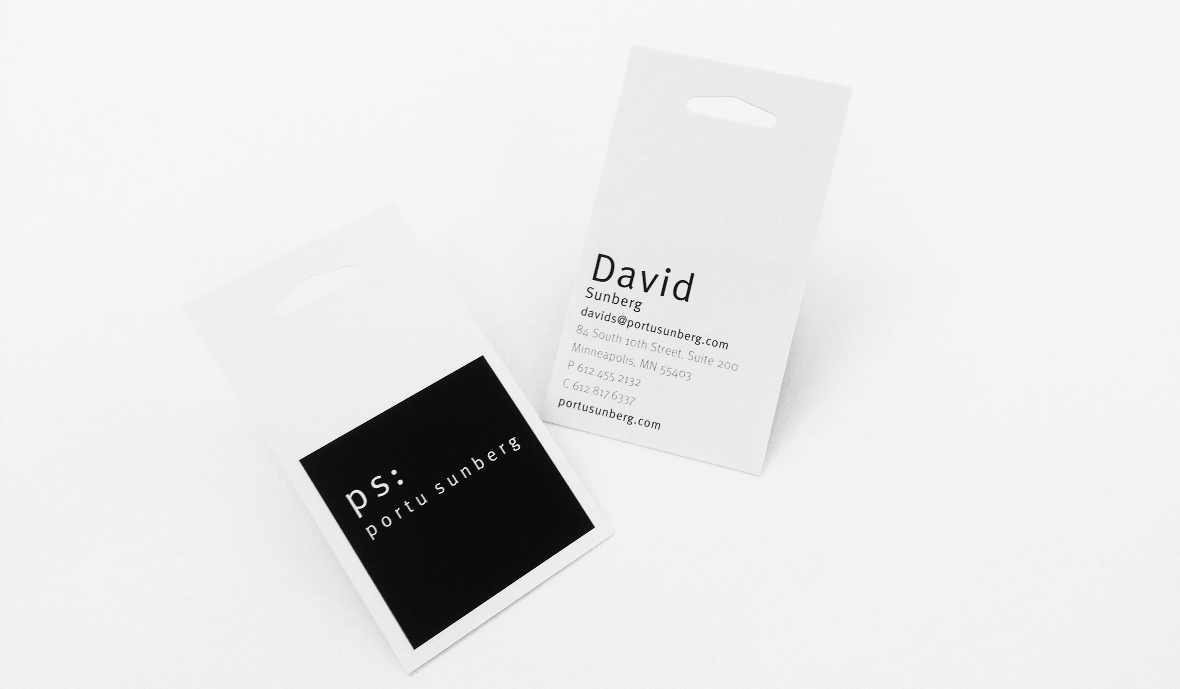 Very-Branding-PORTU-Sunberg-BizCards.png