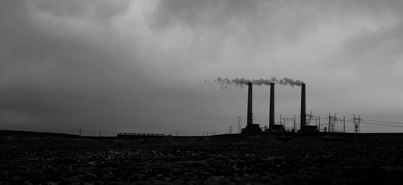 Arizona coal power plant. Photo by: jdandco