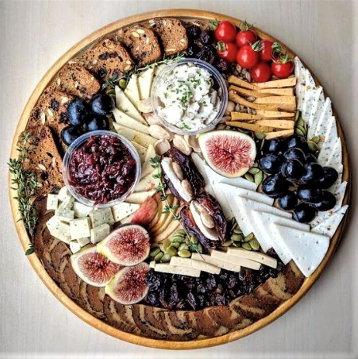Round cheese plate.jpg