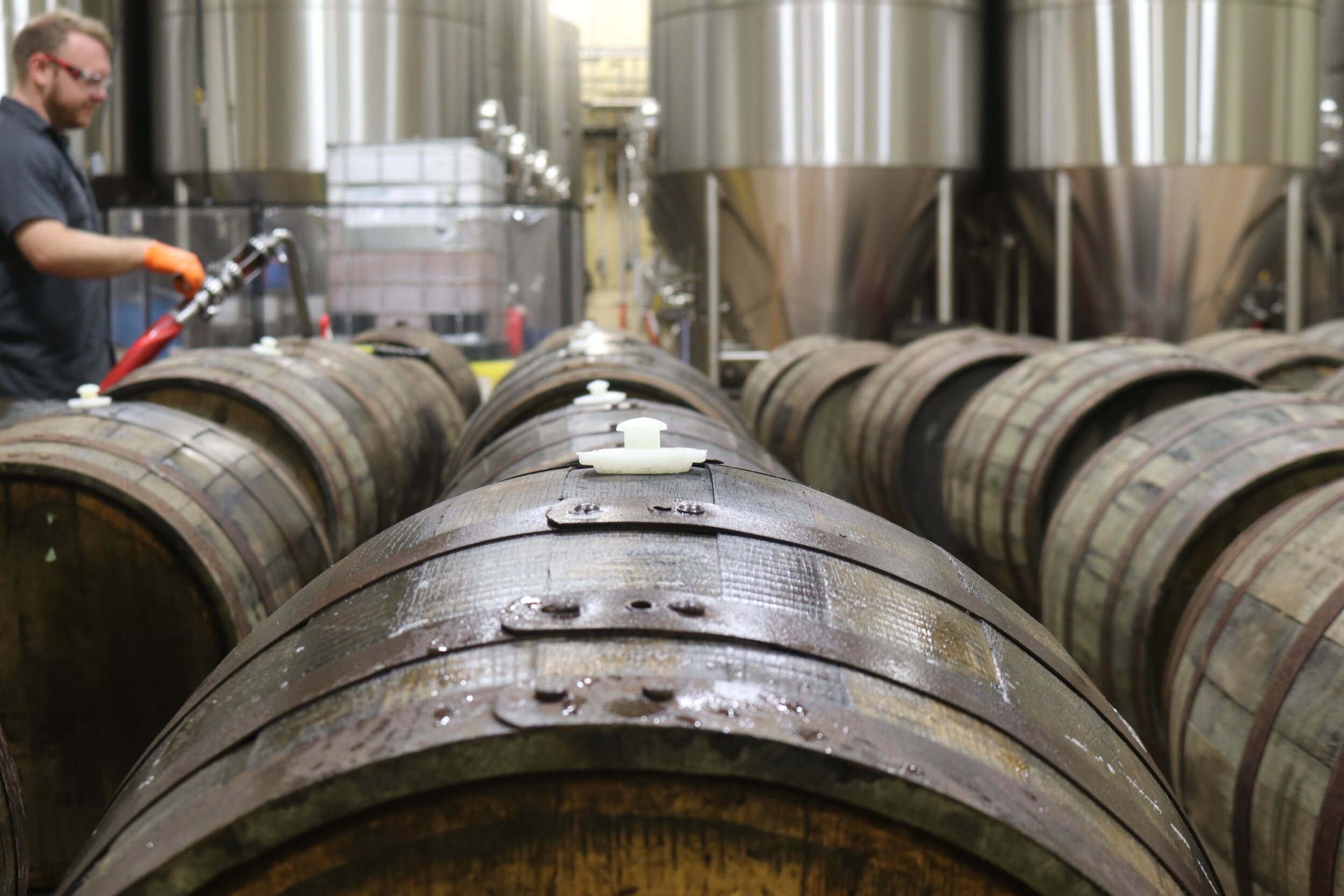 ale-barrel-basement-1267314.jpg