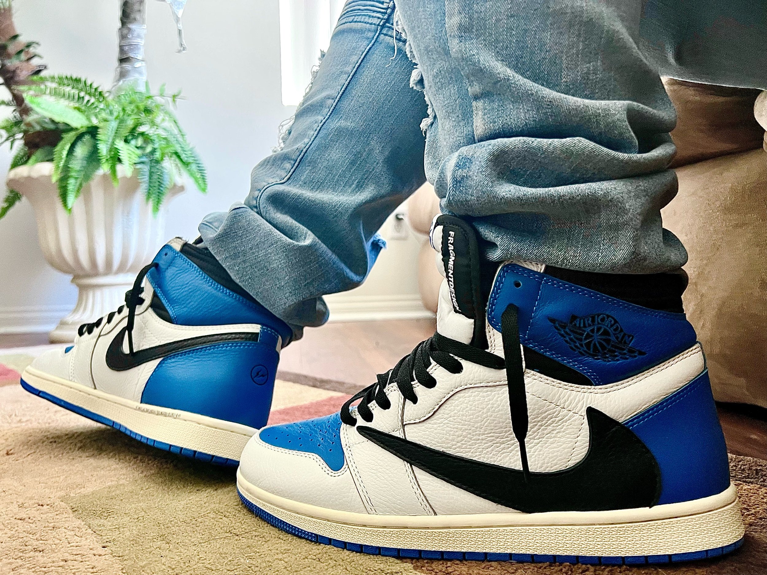 Air Jordan 1 "Travis Scott x Fragment"