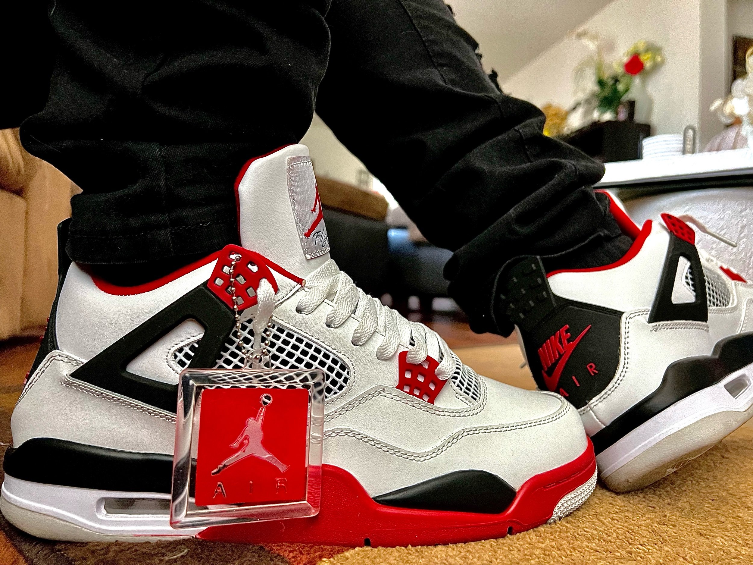 Air Jordan 4 Retro "Fire Red"