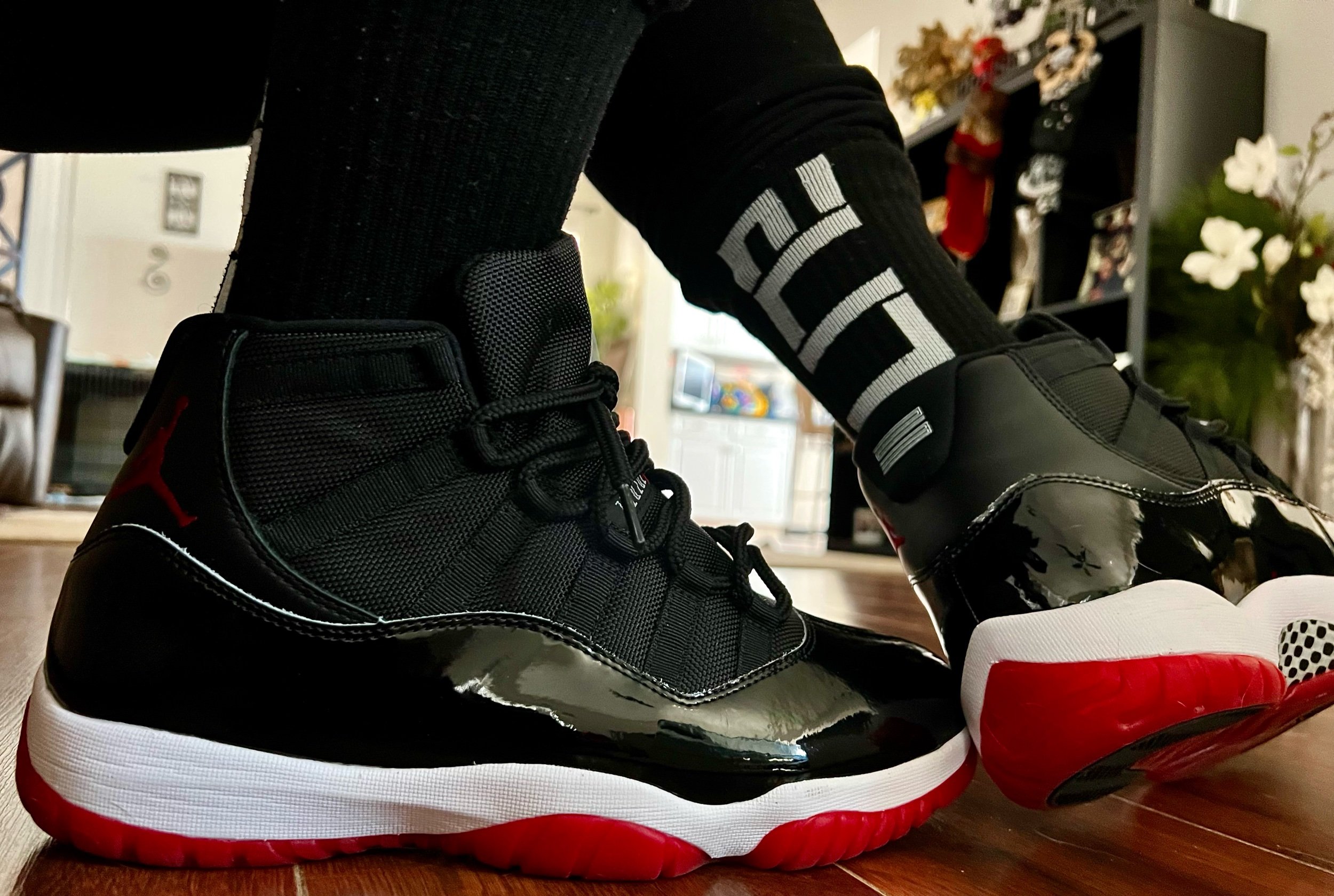 Air Jordan 11 "Playoffs"