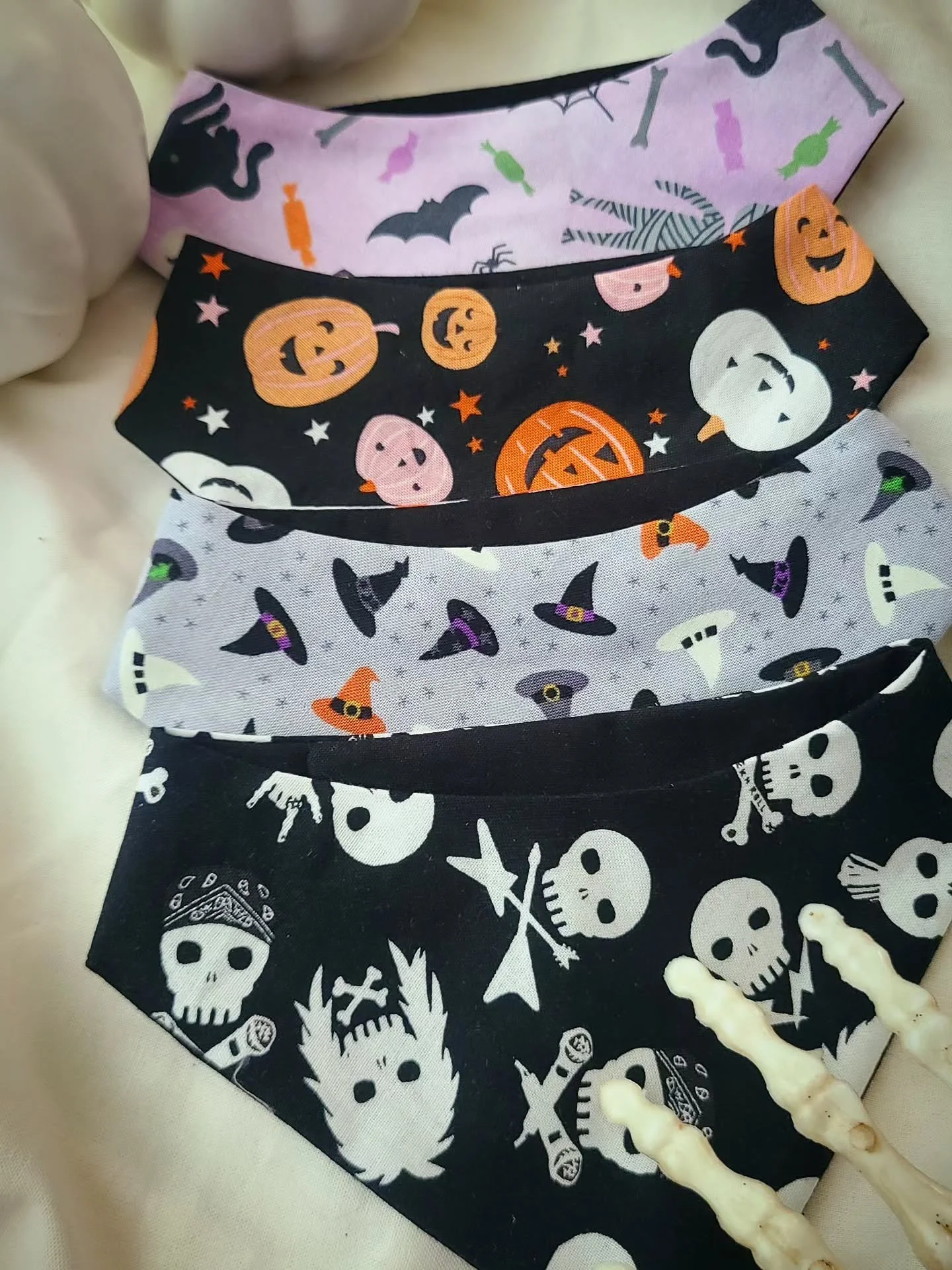 While we're on a roll..... #sneakpeek

The new Halloween mini collection drops next Friday, 9/26. Eeeek! 😱

PS...one of these may or may not glow in the dark. 🙊🧙
