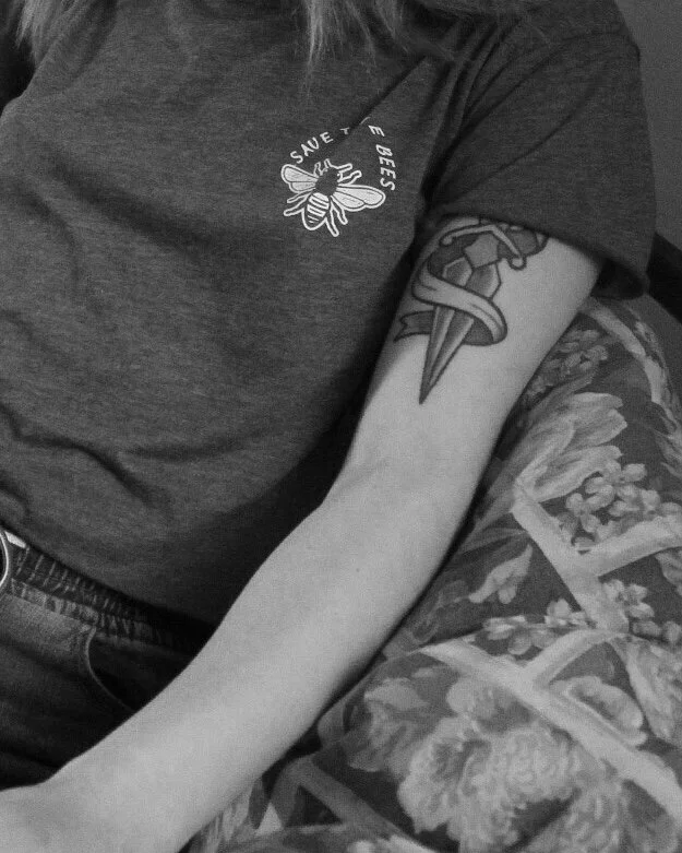 STB (NOCOLOR) CROP KAYLA .jpg