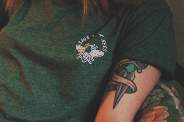 SAVE THE BEES Crop Tops June 2k21