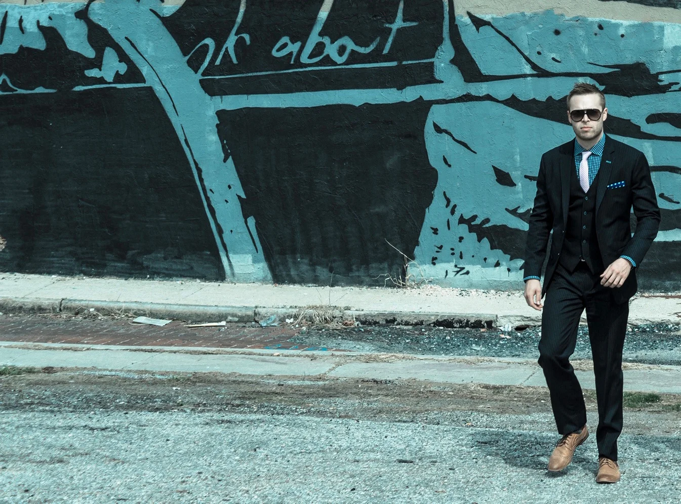 Custom Fit・Style・Service Tailored suits and shirts designed to fit you; not the rack. SCHEDULE A FITTING