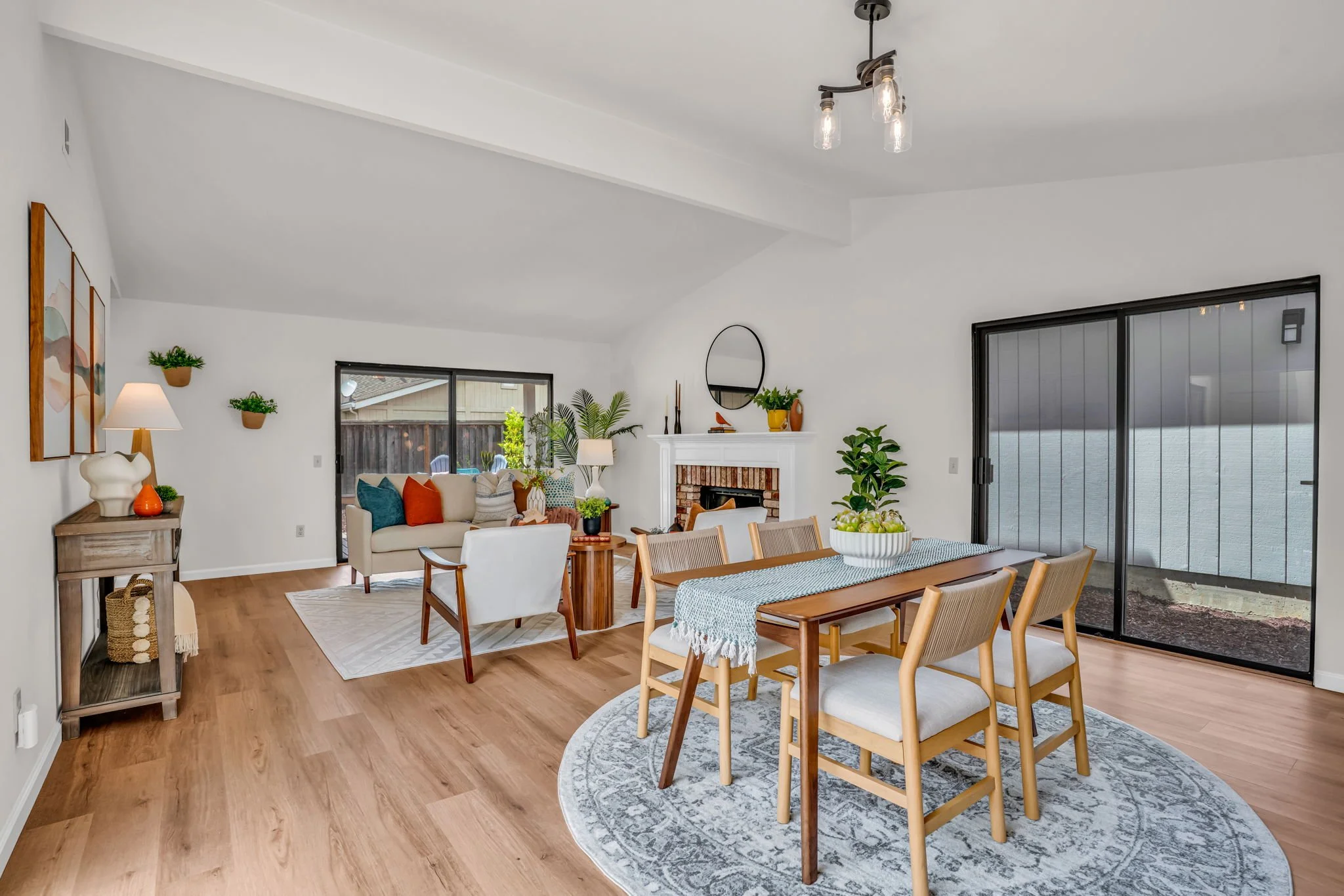 121 Brighton Rd, Alameda, CA 94502