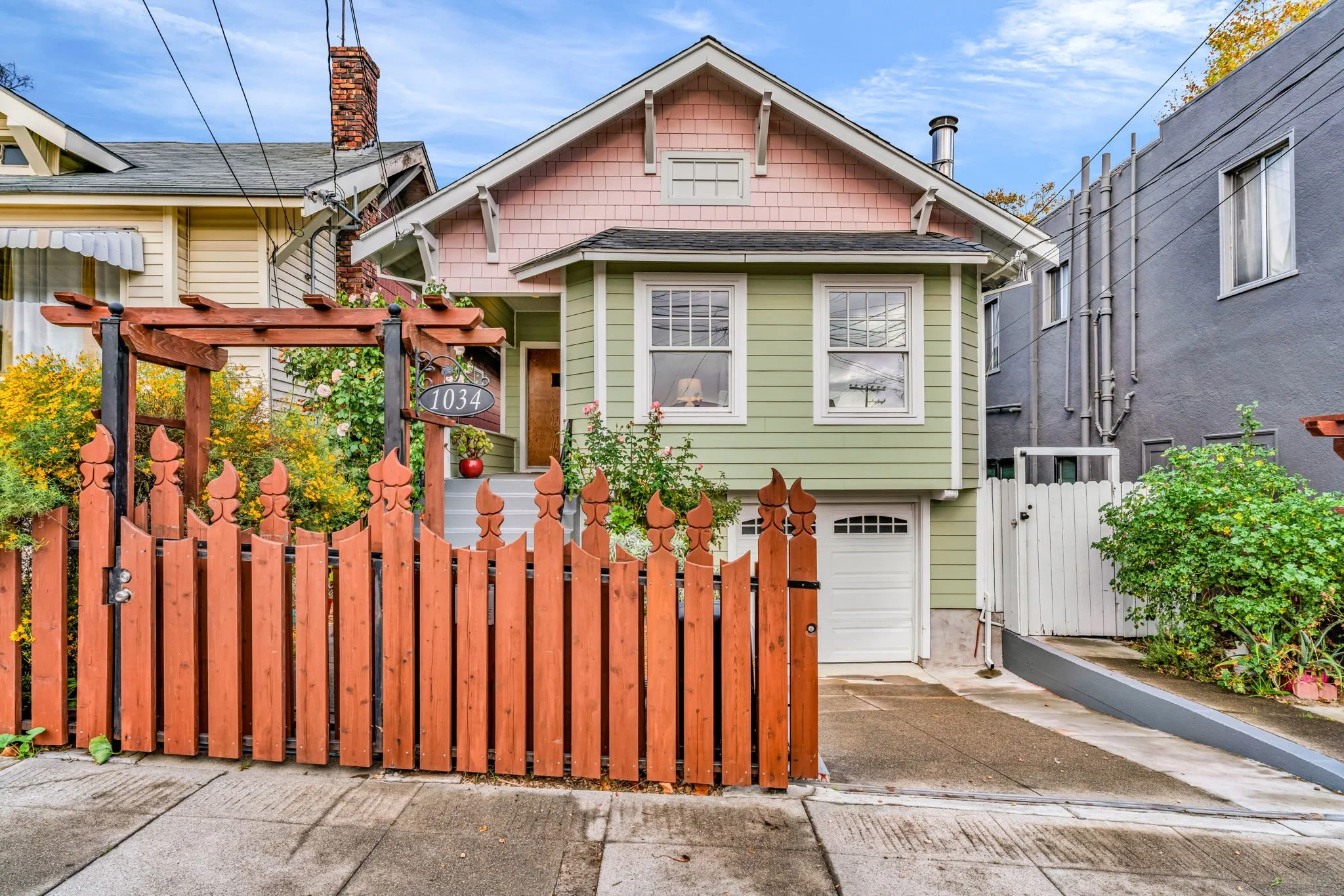 1034 E 21st St, Oakland, CA 94606