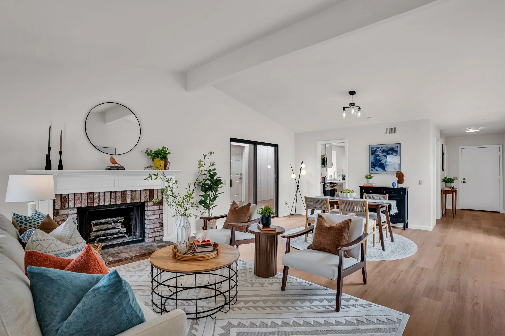 121 Brighton Rd, Alameda, CA 94502
