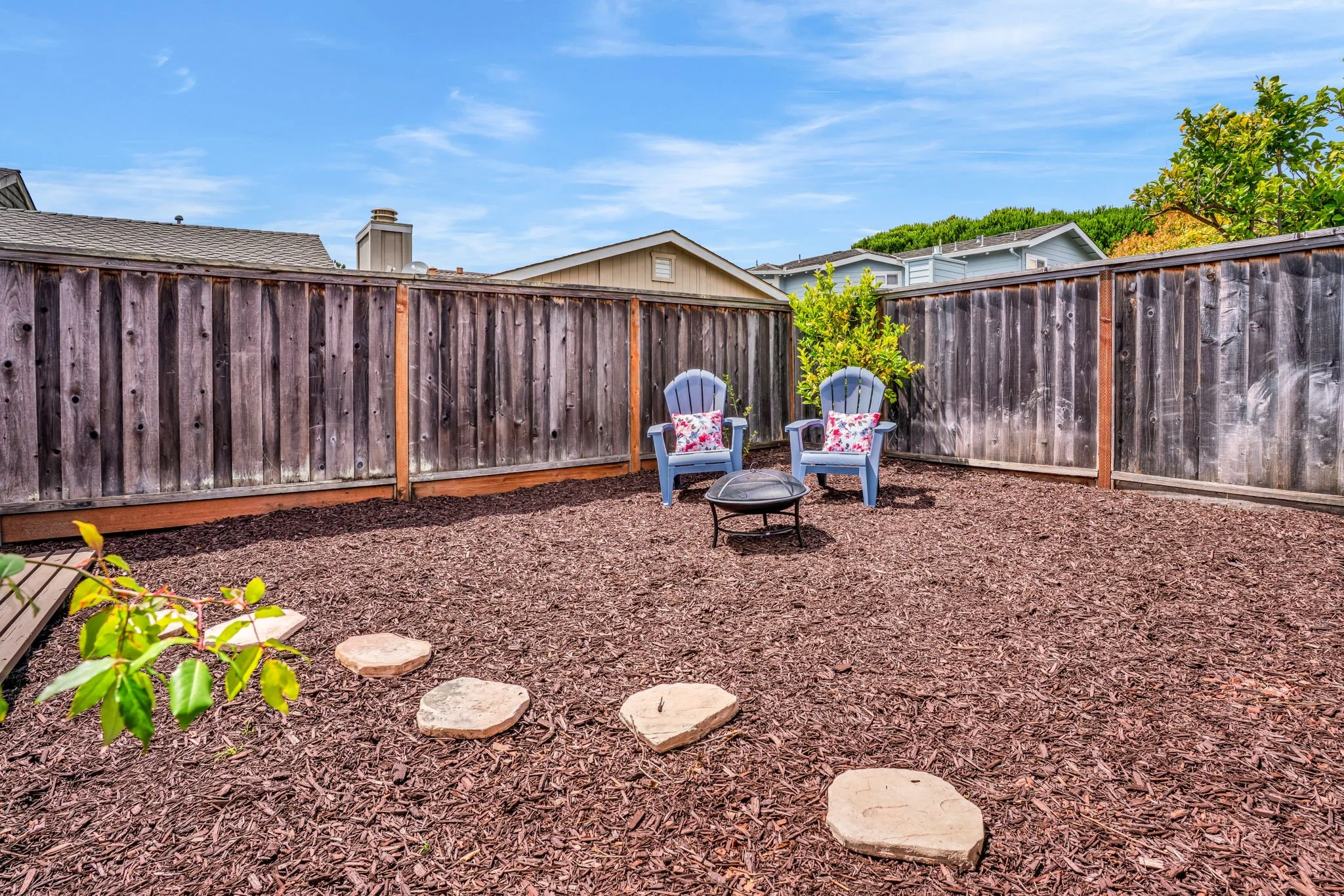 121 Brighton Rd, Alameda, CA 94502