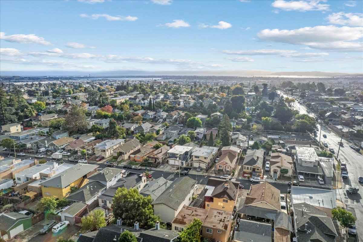 3829 Brookdale Ave, Oakland, CA 94619