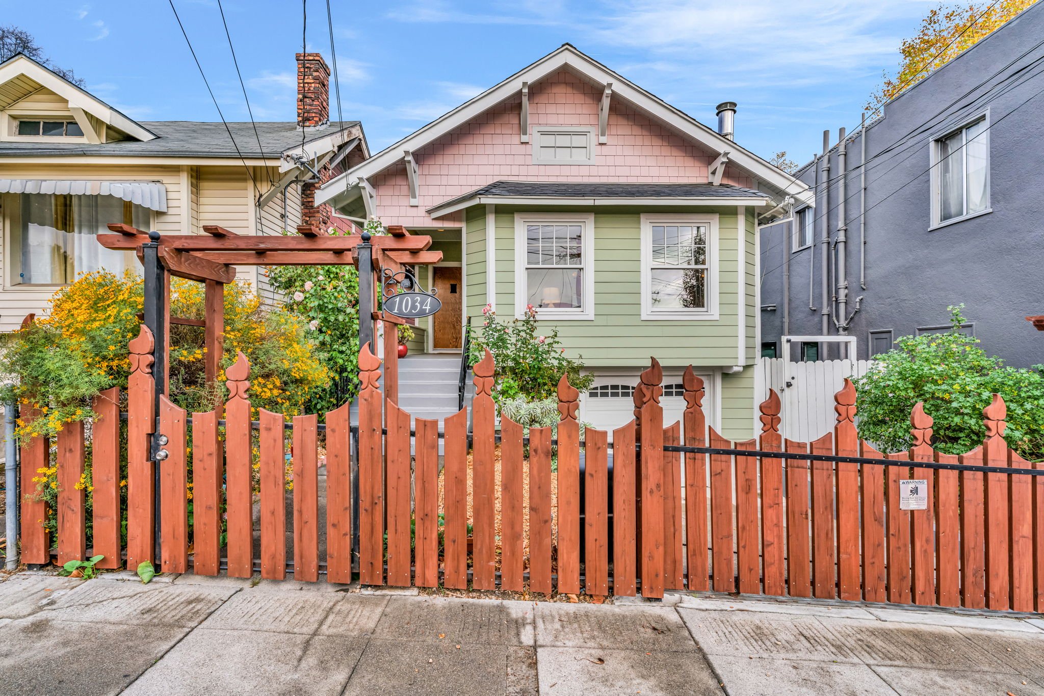 1034 E 21st St, Oakland, CA 94606