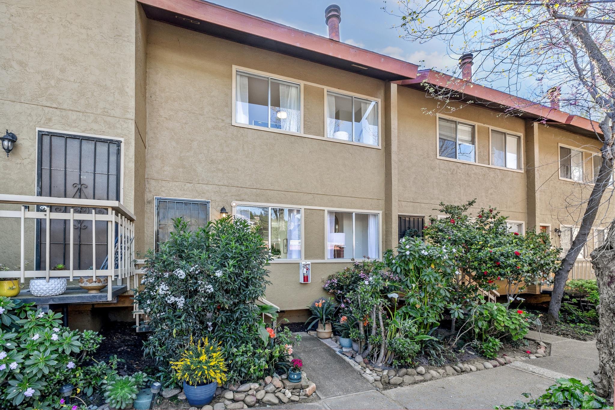 3852 Maybelle Ave, Unit 5, Oakland, CA 94619