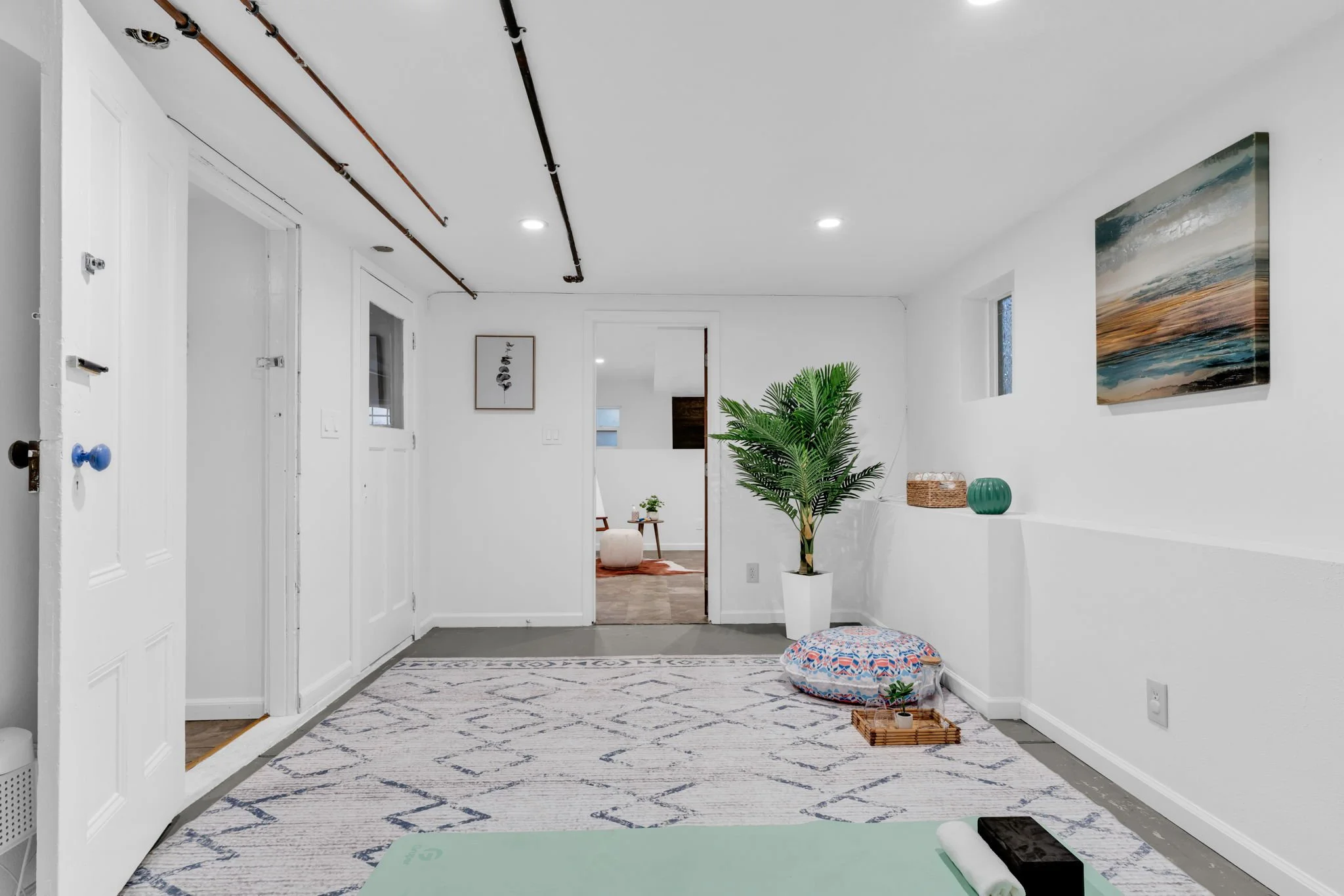 1034 E 21st St, Oakland, CA 94606