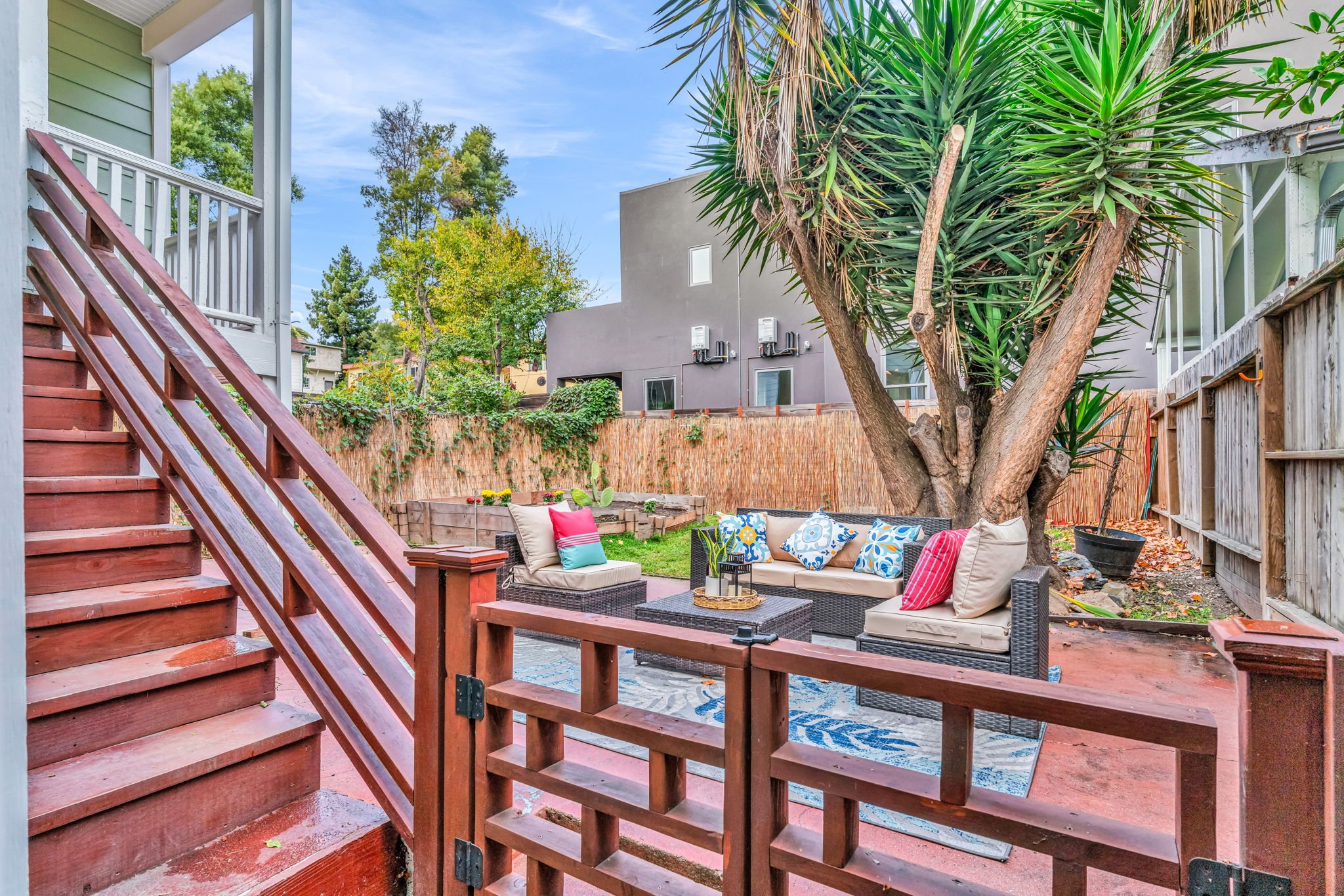 1034 E 21st St, Oakland, CA 94606