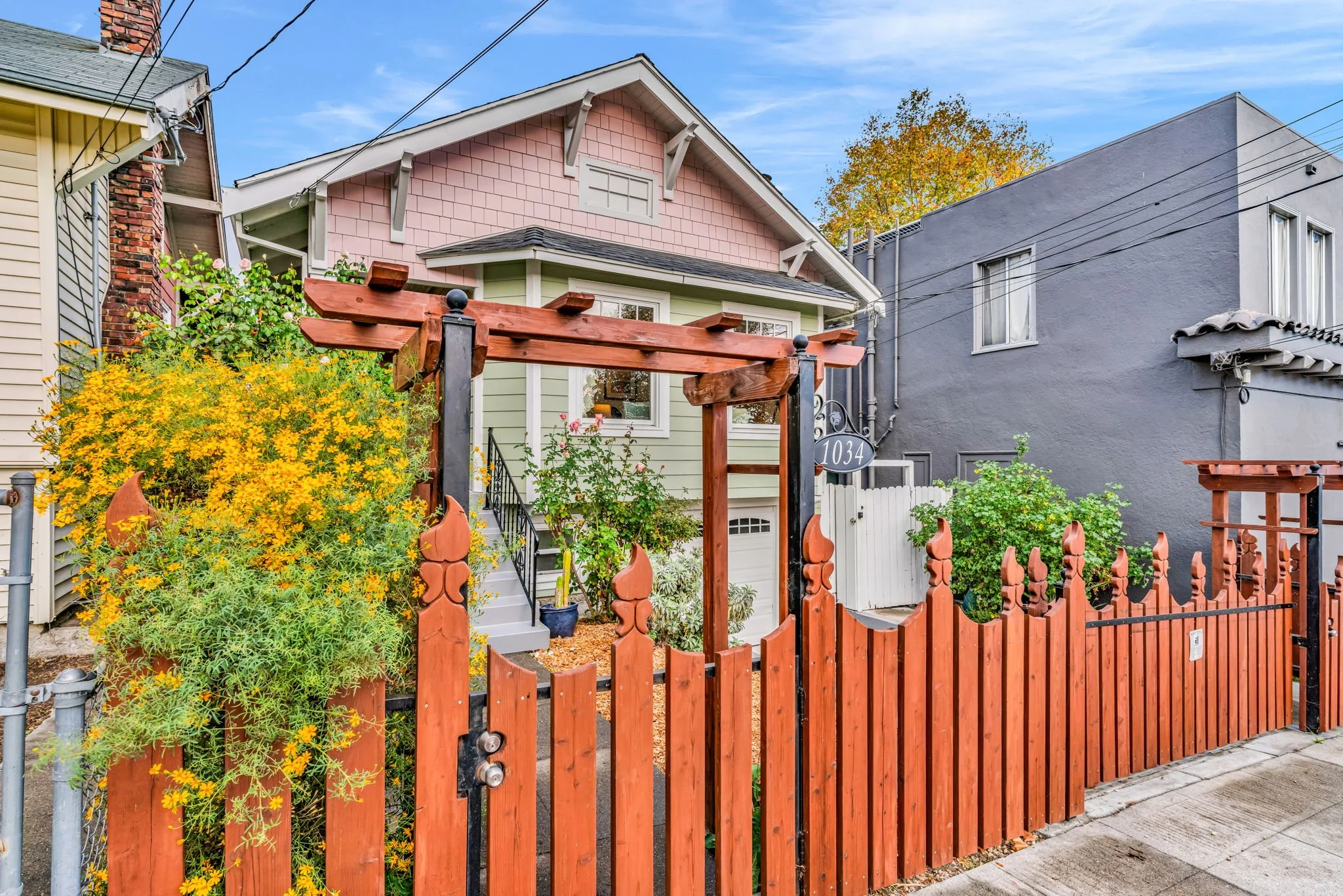 1034 E 21st St, Oakland, CA 94606