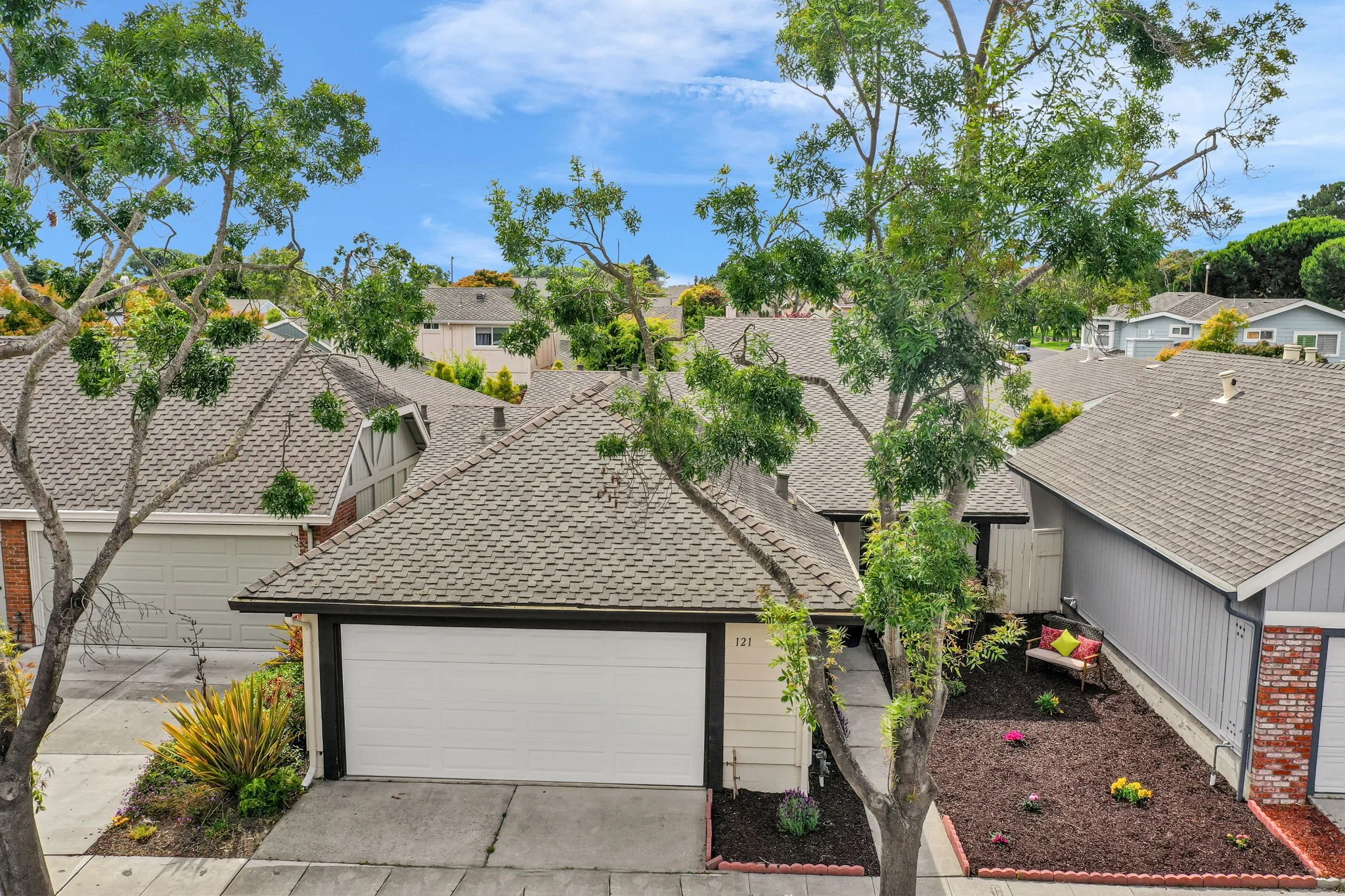 121 Brighton Rd, Alameda, CA 94502