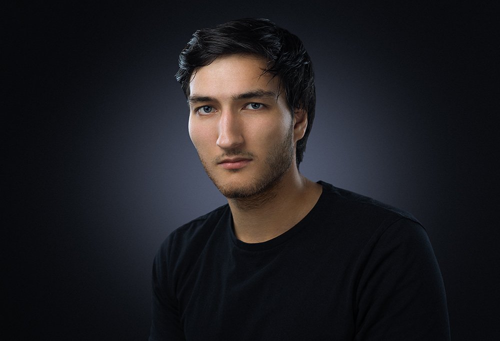 Capturing the Essence: Rory Lewis's Striking Headshots of Actor Timur Tregub